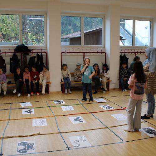 Snappt Hubi im Turnsaal