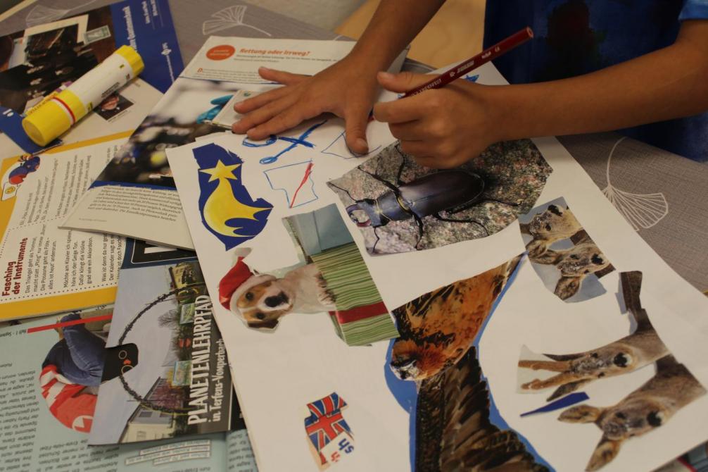 Collage in der Lieblingfarbe (blau)