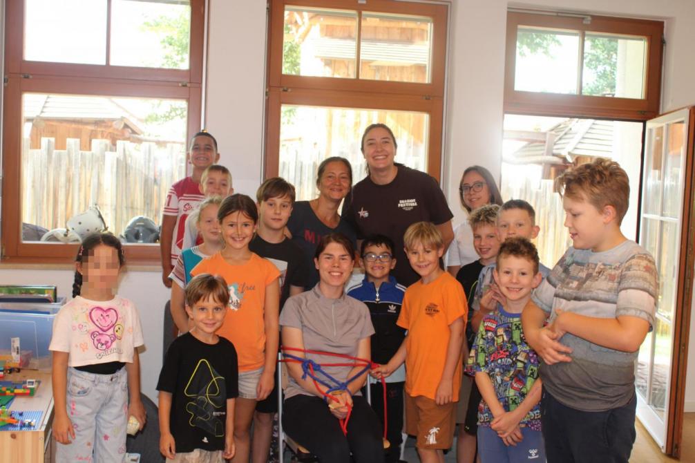 Gruppenfoto nach der Festnahme
