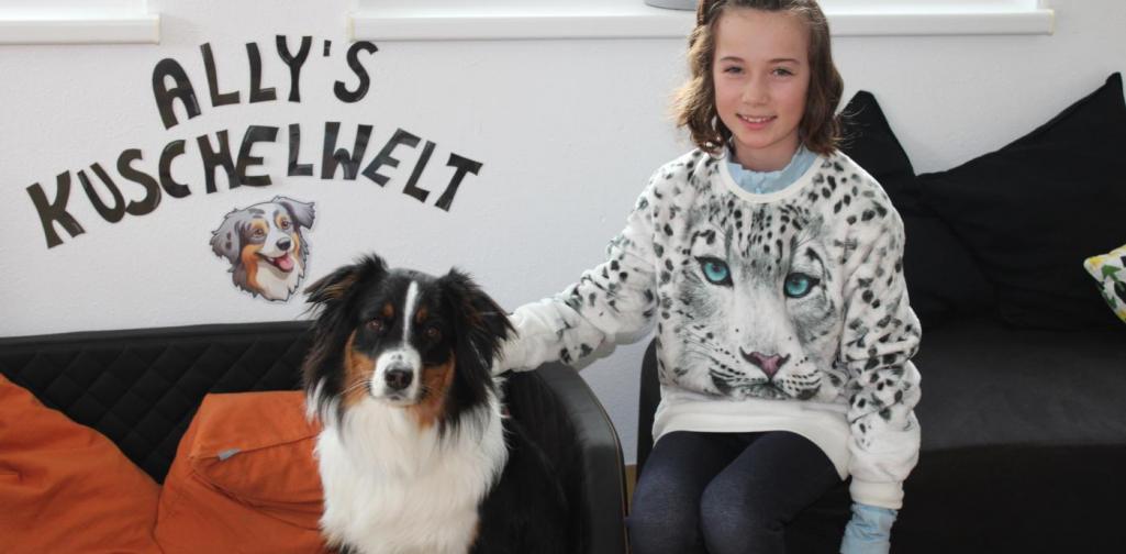 Josey mit Begleithund Ally